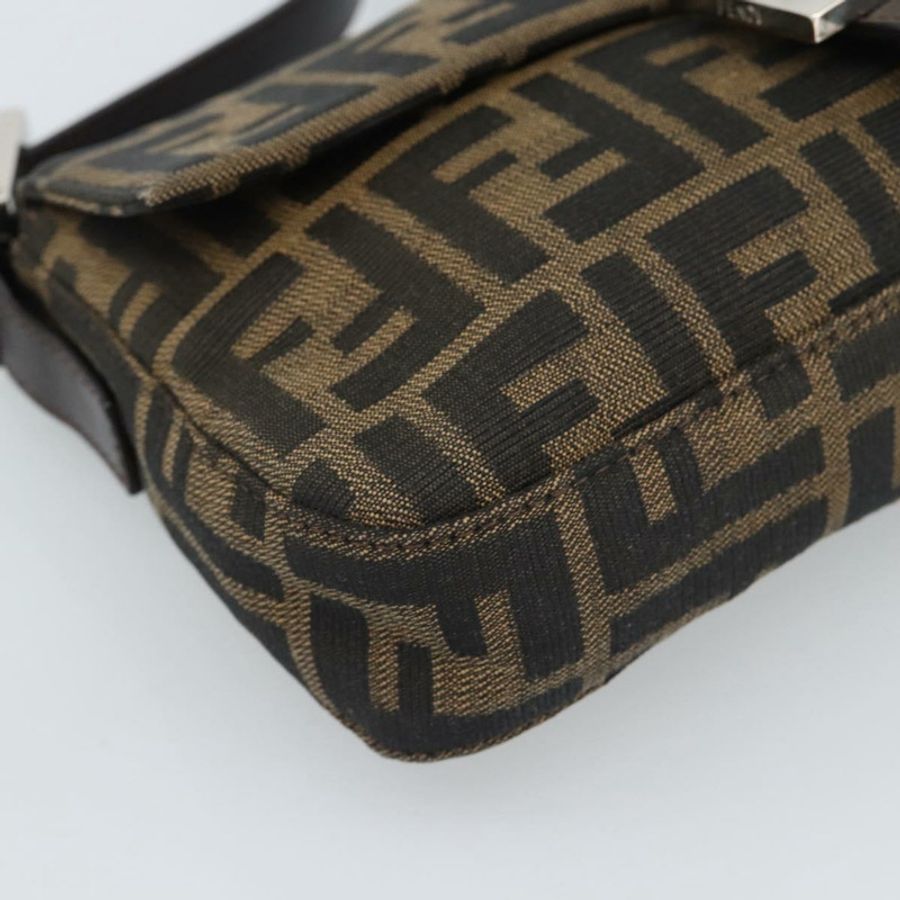 【日本直送】FENDI Zucca帆布Mamma Baguette單肩包 黑色棕色 正品 189109V-14