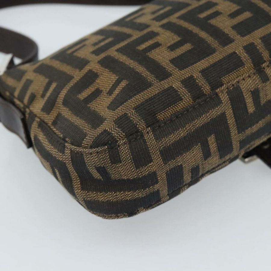 【日本直送】FENDI Zucca帆布Mamma Baguette單肩包 黑色棕色 正品 189109V-16
