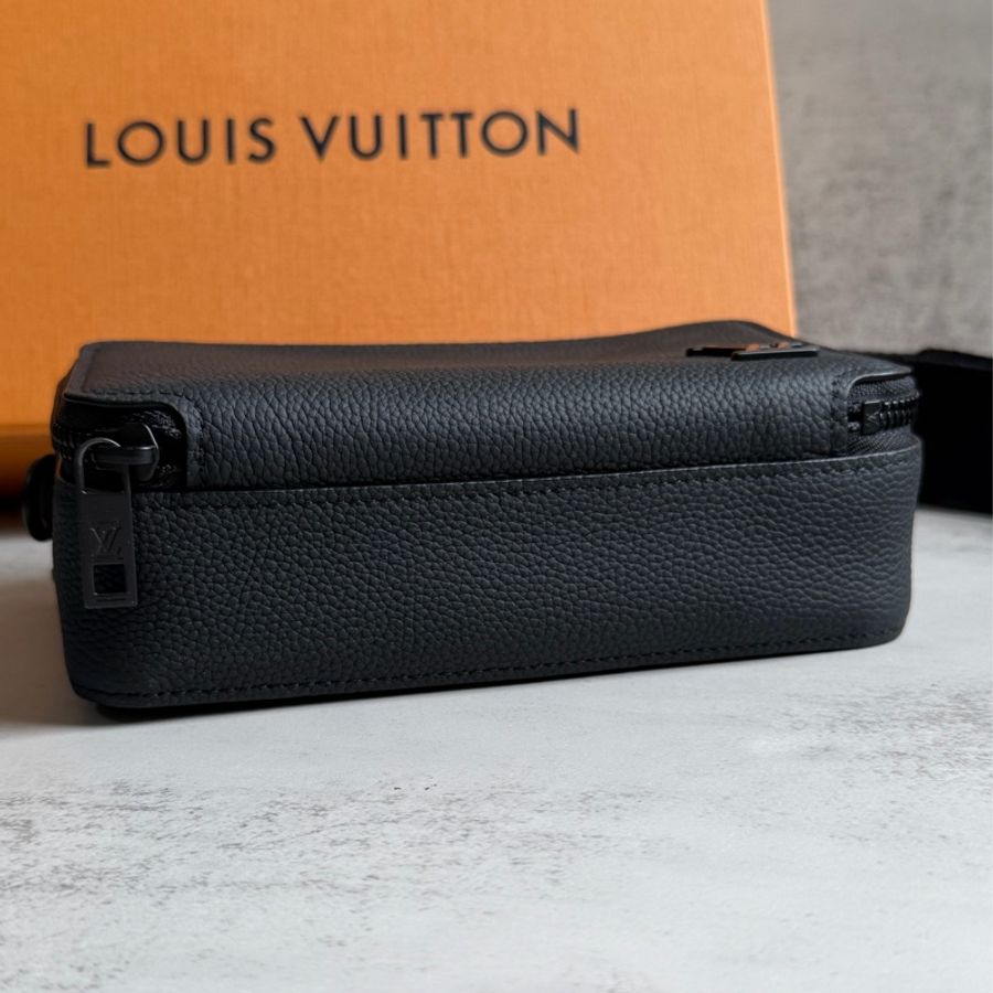 LV alpha 小牛皮小包-5