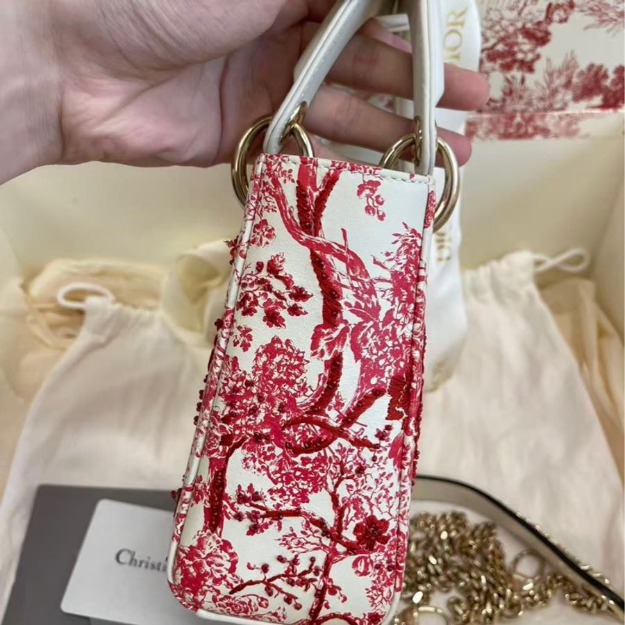 Dior迪奧刺繡三格戴妃 絕美紅色繡毬花串珠刺繡-3