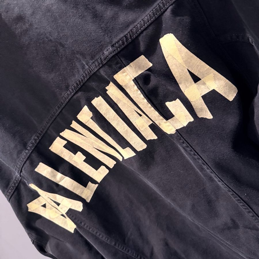 台灣專櫃 Balenciaga 巴黎世家 特殊款 膠帶 牛仔外套 L-12