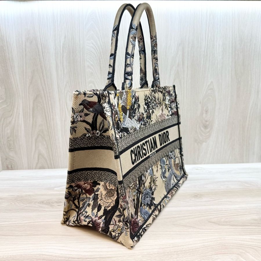 DIOR超美💕花卉喜鶴刺繡帆布中號BOOK TOTE-4
