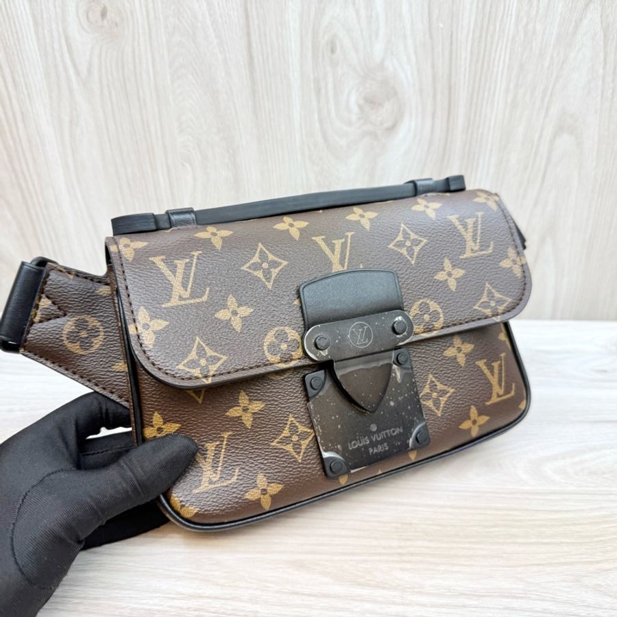 LV一個字 帥🤎原花S Lock斜背包M45807-11