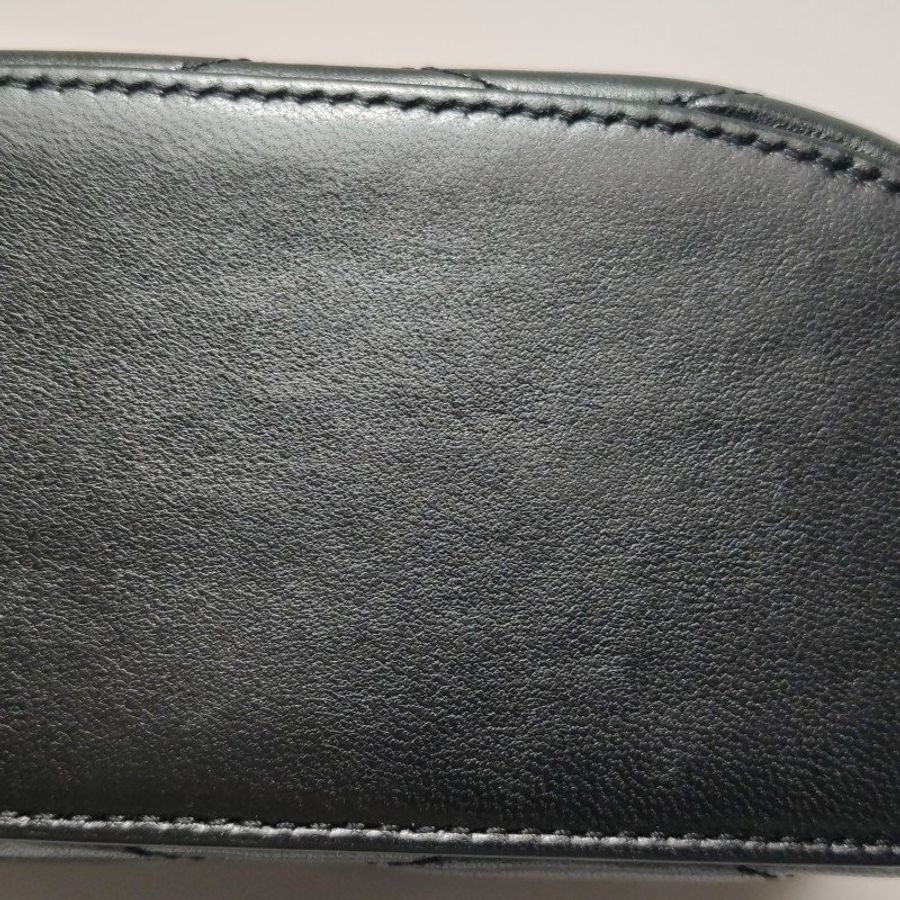 Saint Laurent June羊皮純色菱格絎縫YSL標誌斜背包-16