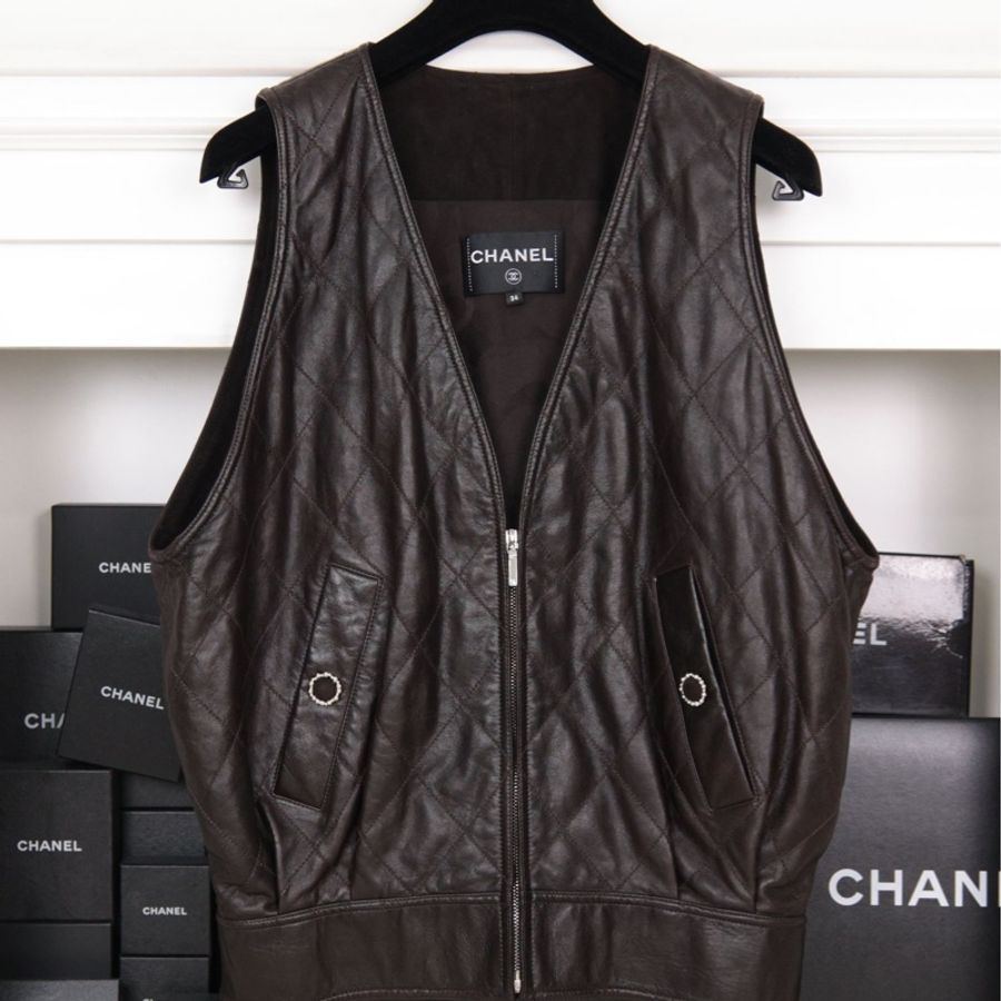 Chanel 21A棕色菱格纹皮革拼麂皮马甲上衣外套-1