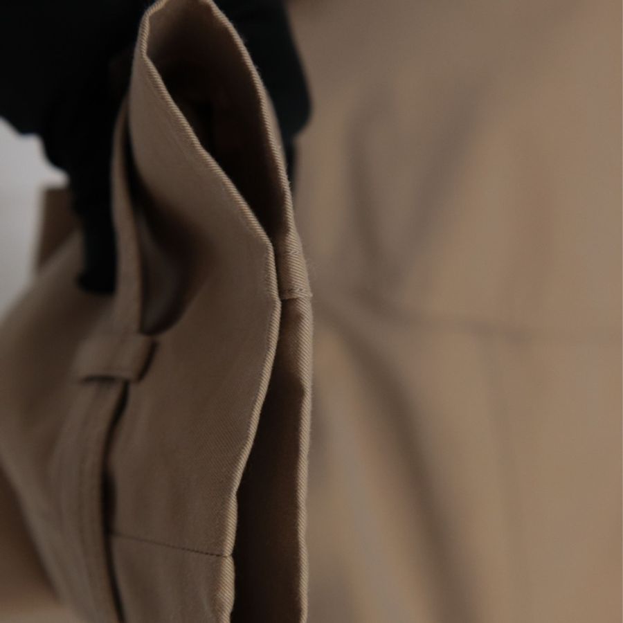 Burberry卡其色双排扣收腰两口袋风衣外套-23