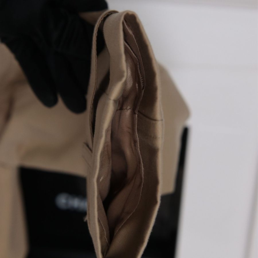Burberry卡其色双排扣收腰两口袋风衣外套-24