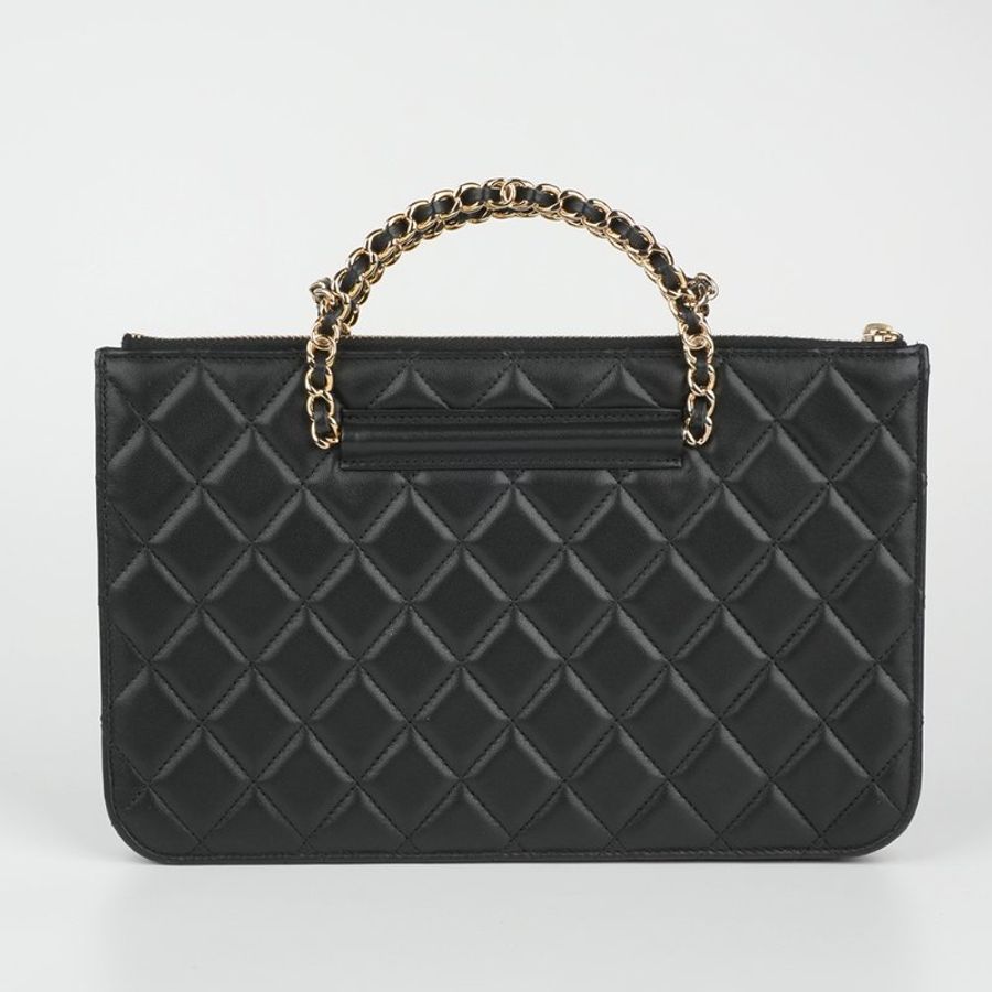 CHANEL 香奈兒 23B Chain Handle Clutch 黑色 金釦 Lambskin 羊皮｜肩背包 手拿包 鏈帶包｜皮穿鏈 手柄包 經典黑金 收藏款｜KÉSH 凱仕精品-5