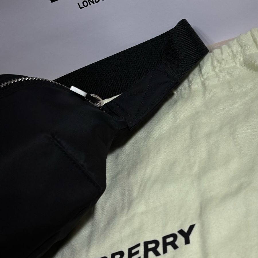 ‼️ 最後一個 全新閒置 Burberry 巴寶莉 新款 尼龍腰包胸包-7