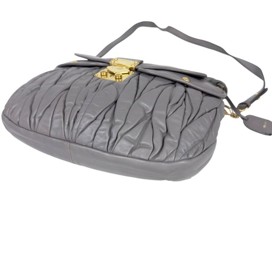 MIU MIU Coffer 皺摺 2用袋-13