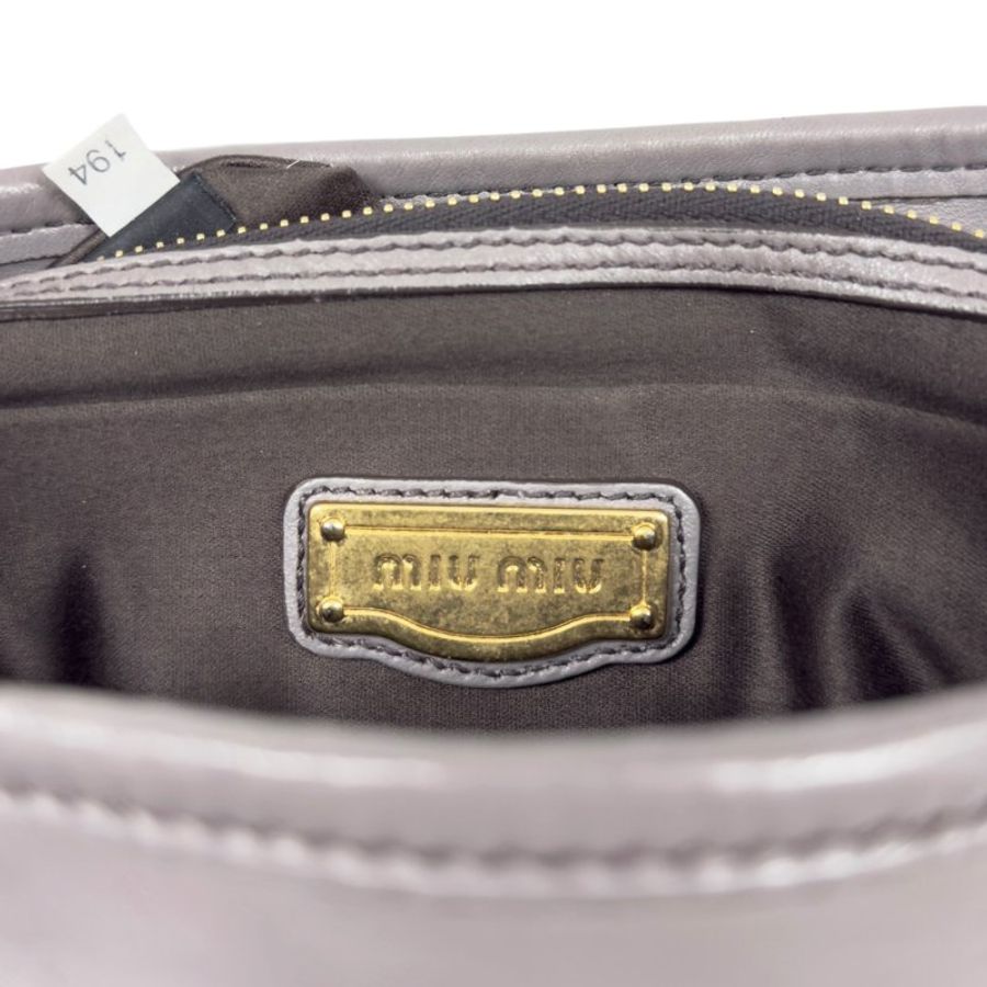 MIU MIU Coffer 皺摺 2用袋-21