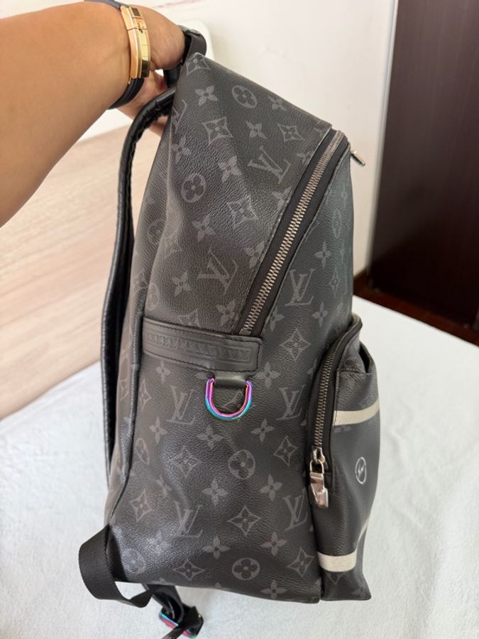 Lv後背包 藤原浩聯名閃電系列（M43408)-3