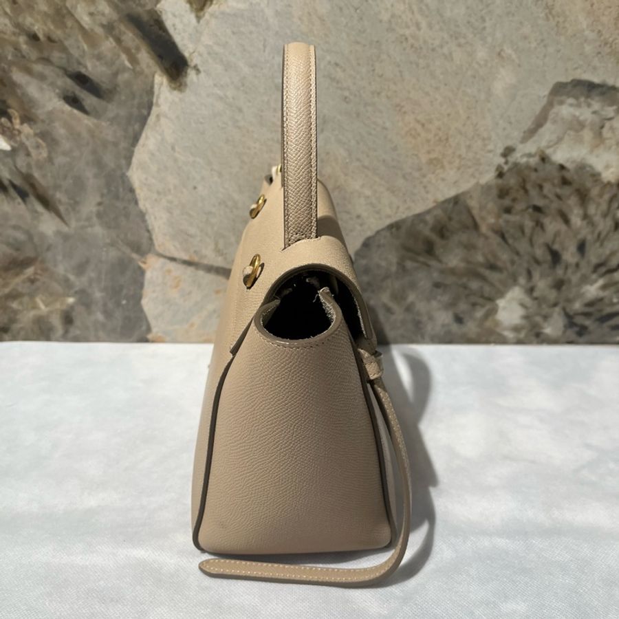 Celine灰牛皮 Nano 鯰魚 Belt Bag-1
