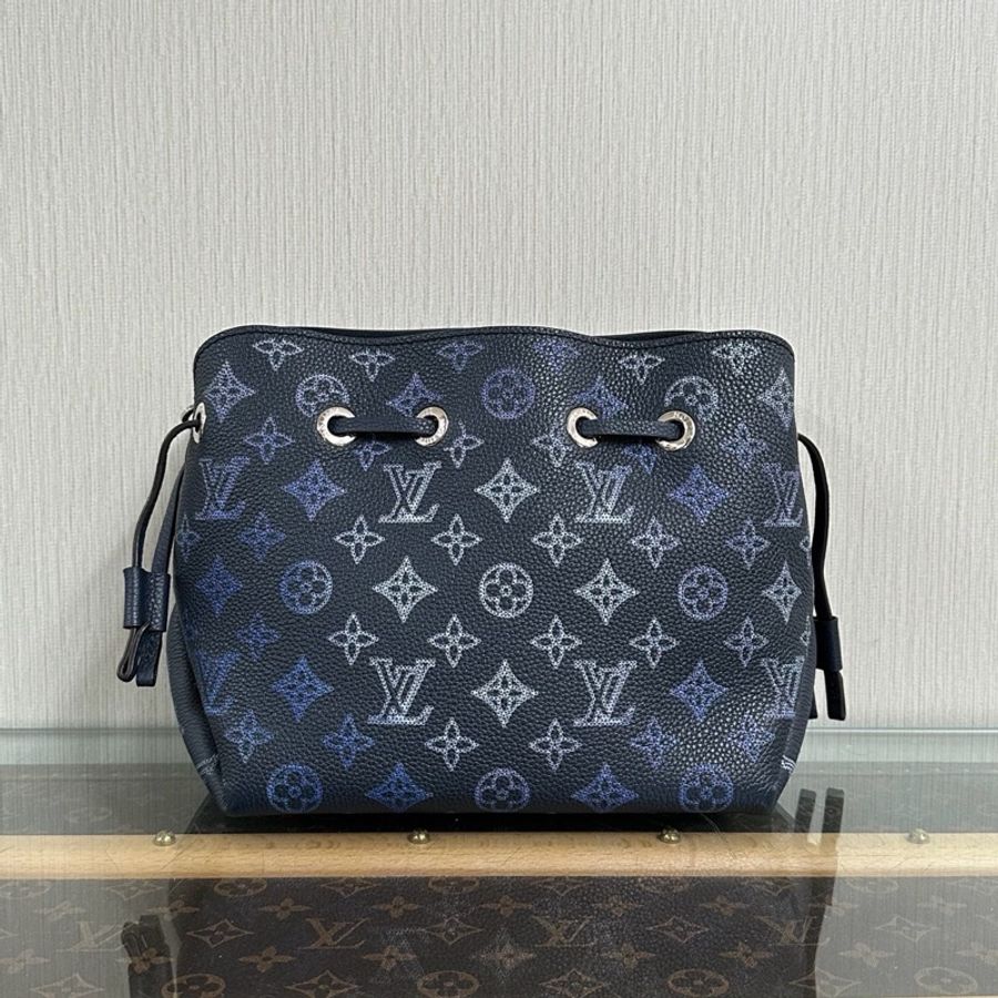 【威選精品】💙 Louis Vuitton Bella 月光女神｜漸變藍 Monogram Empreinte 鏤空子母水桶包 芯片款 💙-1