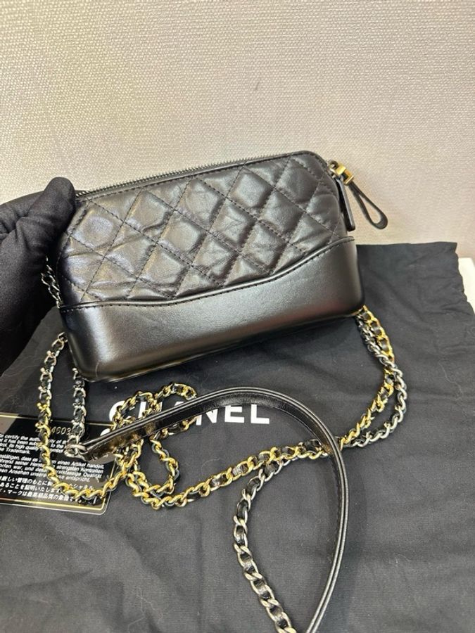 Chanel/香奈兒 Gabrielle 黑金流浪包 mini woc-2