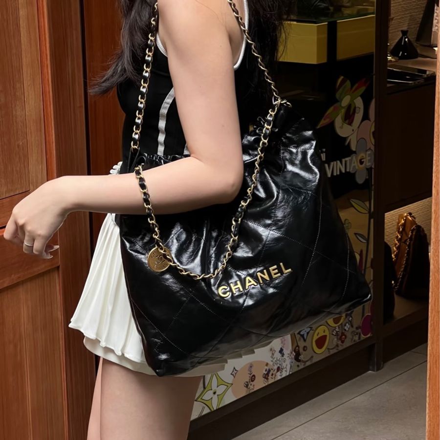 近全新全配😍慵懶黑天鵝💎Chanel香奈兒黑金小號22bag垃圾袋單肩手提包-0