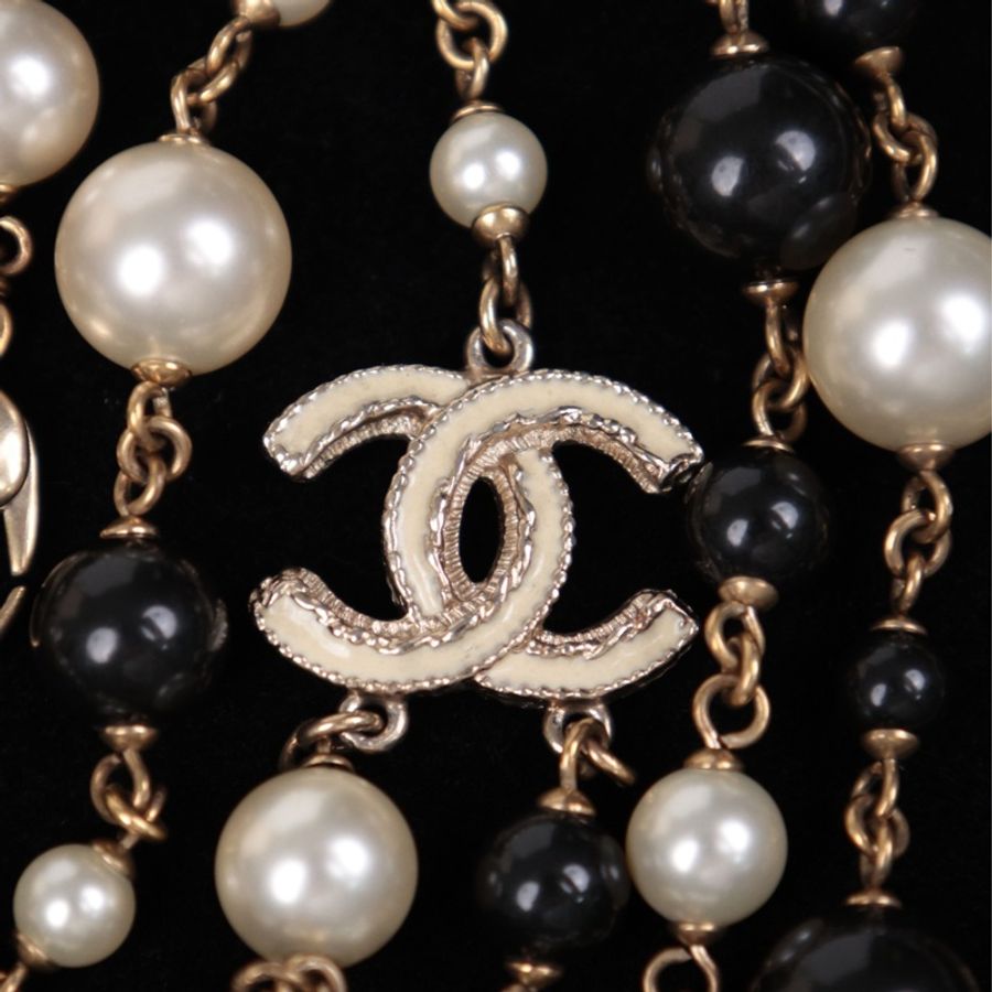 Chanel 11年黑白珍珠珐琅cc三层项链-15