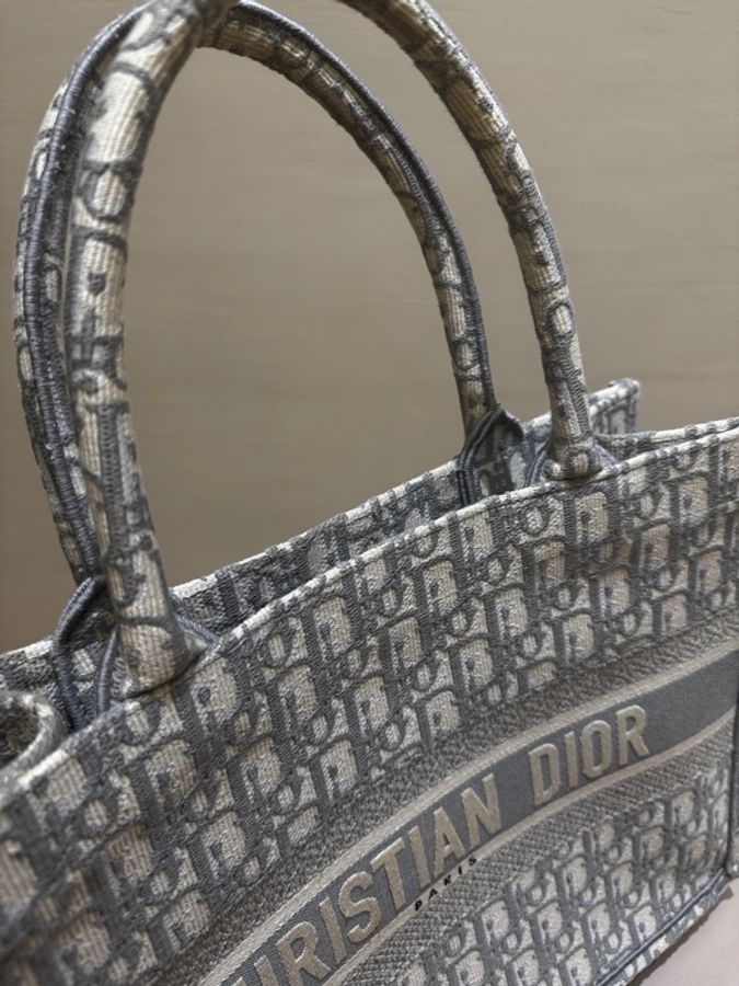 【九成新】Dior Book Tote 中型托特包 大象灰-2
