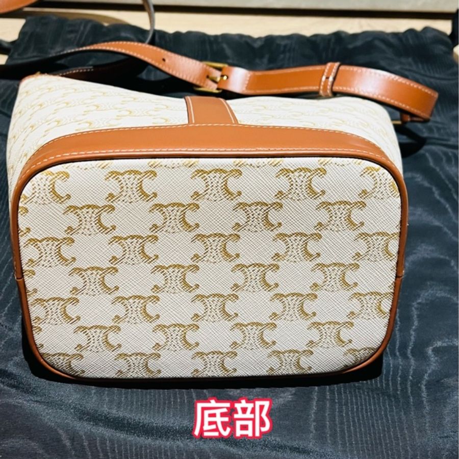 Celine 凱旋門滿版老花小號水桶包（白色）-2