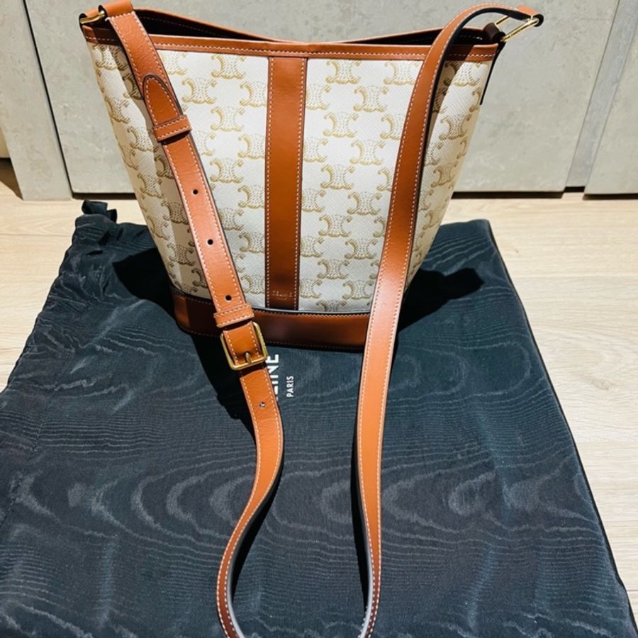 Celine 凱旋門滿版老花小號水桶包（白色）-20