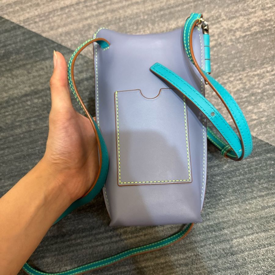 loewe gate手機包-1
