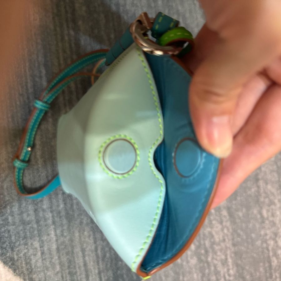 loewe gate手機包-4