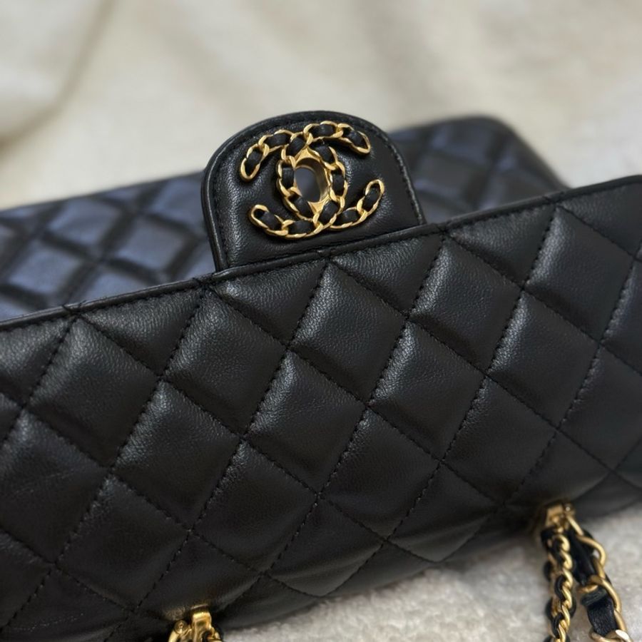 Chanel mini coco 20 黑金鏤空字母手柄 ✨最新晶片款-16