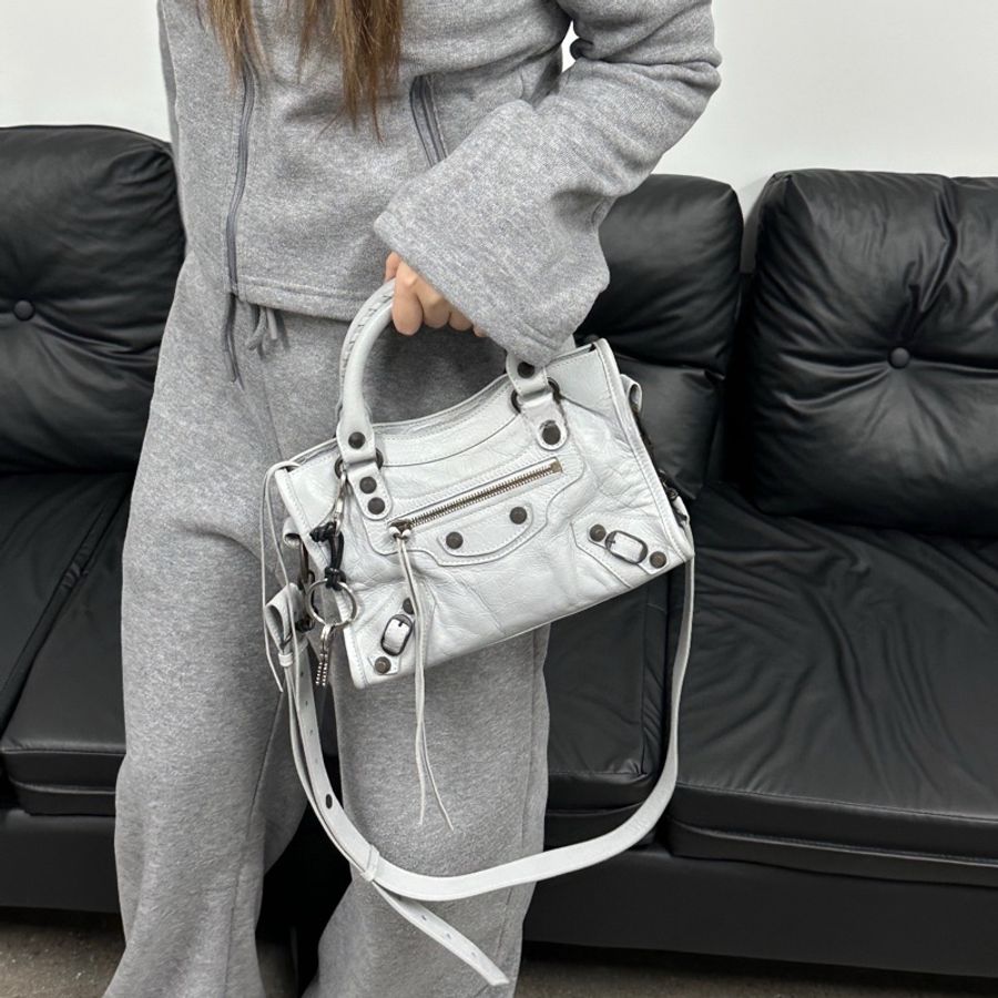 【Y2K千禧✨清冷機械風⚙️全網最低價🥰】Balenciaga 巴黎世家 mini銀灰色 機車包｜手提包｜斜揹包-2