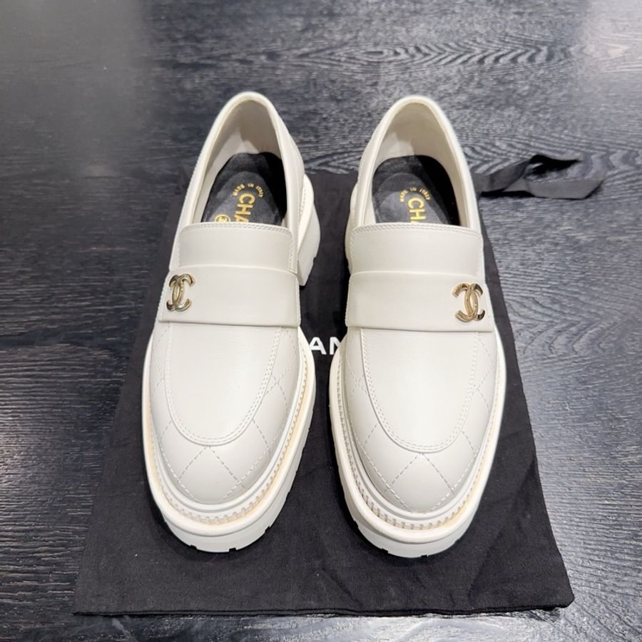 Chanel香奈兒白色菱格紋Logo厚底樂福鞋，女款，36.5碼，附件：防塵袋-2