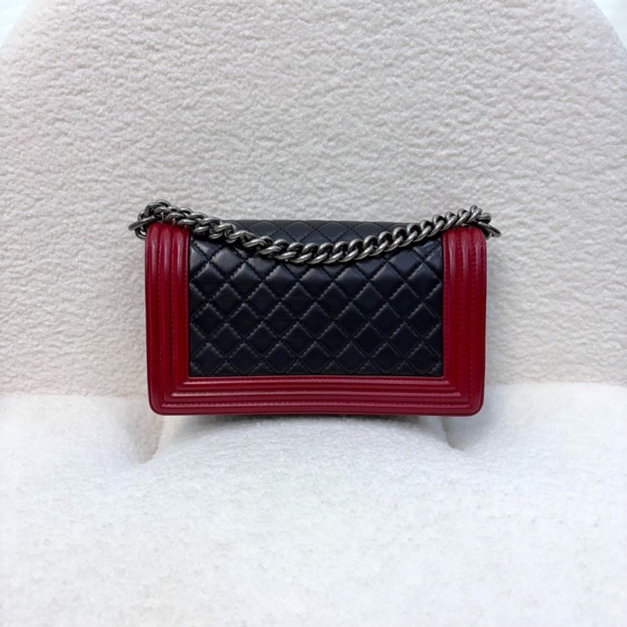 Chanel 香奈兒 黑色 紅色 羊皮 Boy Chanel 25 肩背包 鍊帶包 銀釦 A67086-4