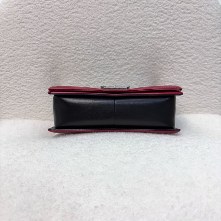 Chanel 香奈兒 黑色 紅色 羊皮 Boy Chanel 25 肩背包 鍊帶包 銀釦 A67086-5