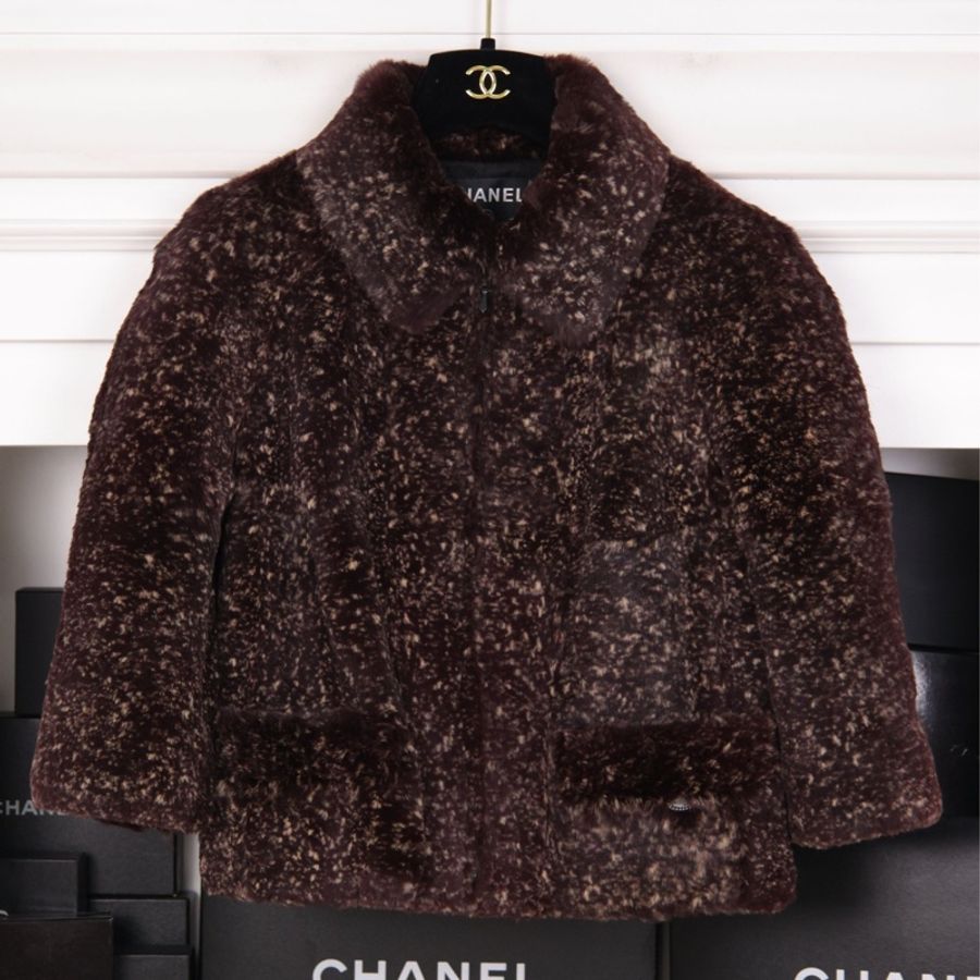 Chanel 05年棕色兔毛两口袋crop短外套上衣-0