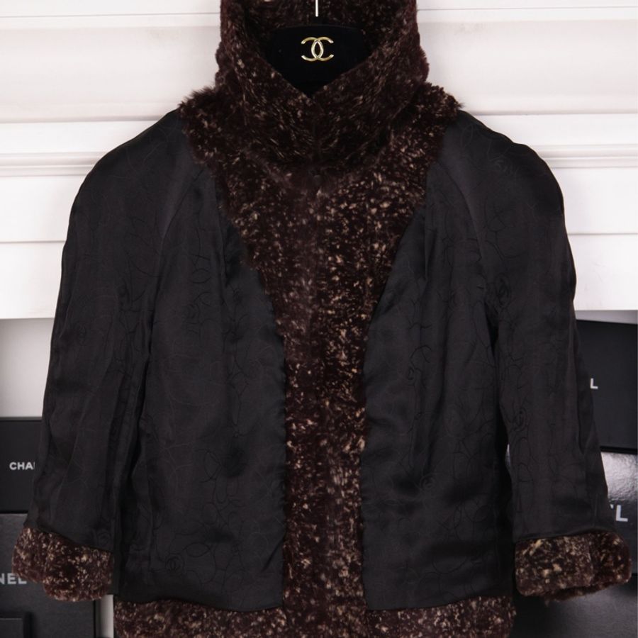 Chanel 05年棕色兔毛两口袋crop短外套上衣-12
