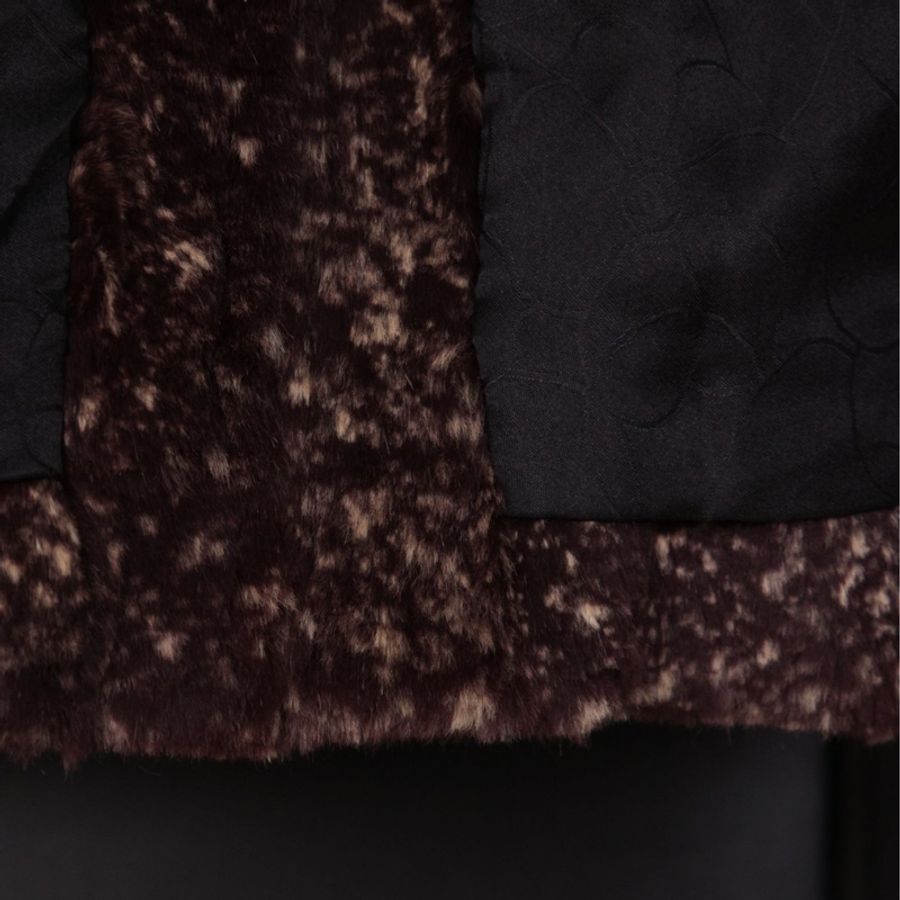 Chanel 05年棕色兔毛两口袋crop短外套上衣-29