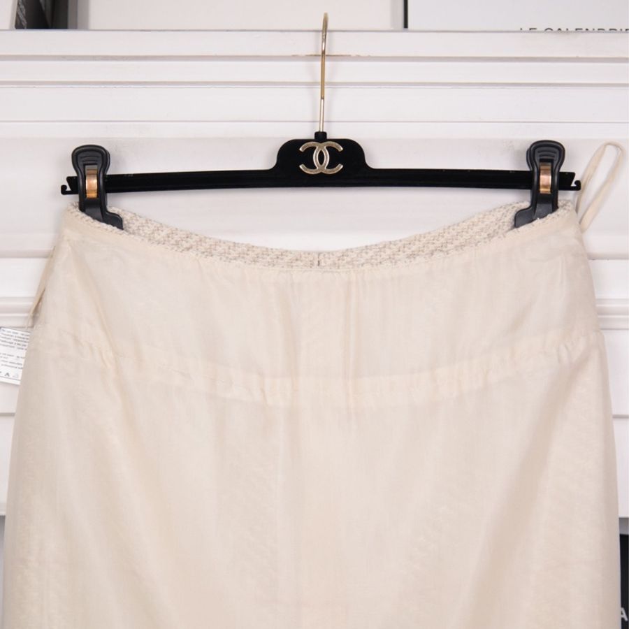 乌龙中古｜Chanel 00年奶白色红宝石半裙-12