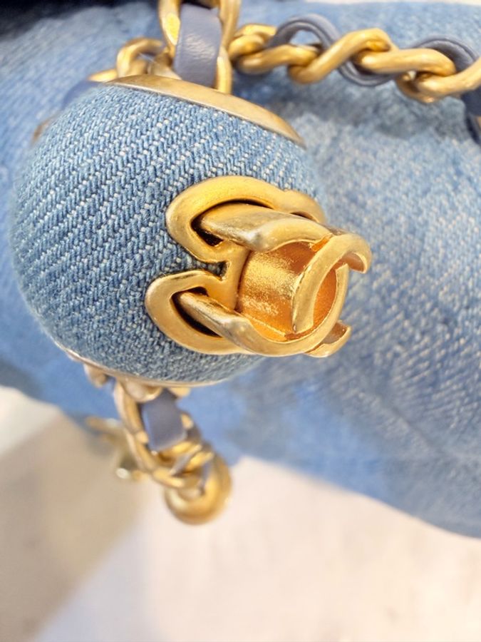 新～Chanel 藍丹寧菱格紋金球方胖-42