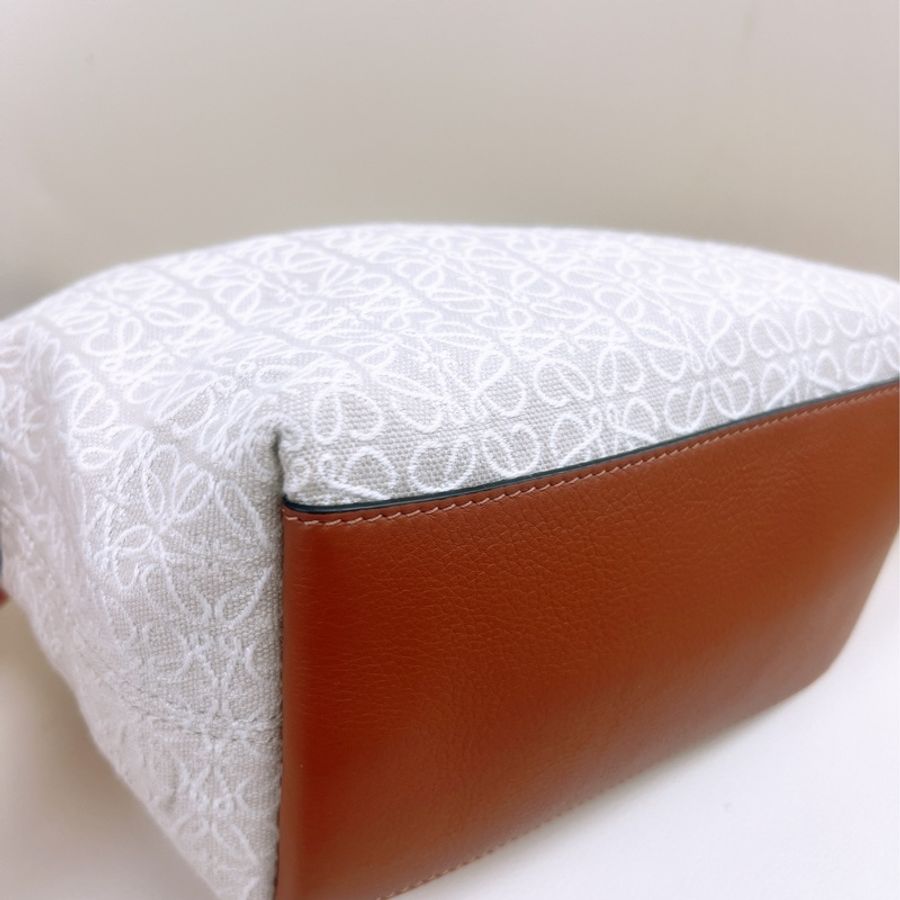 Loewe cubi small 老花飯盒包-2