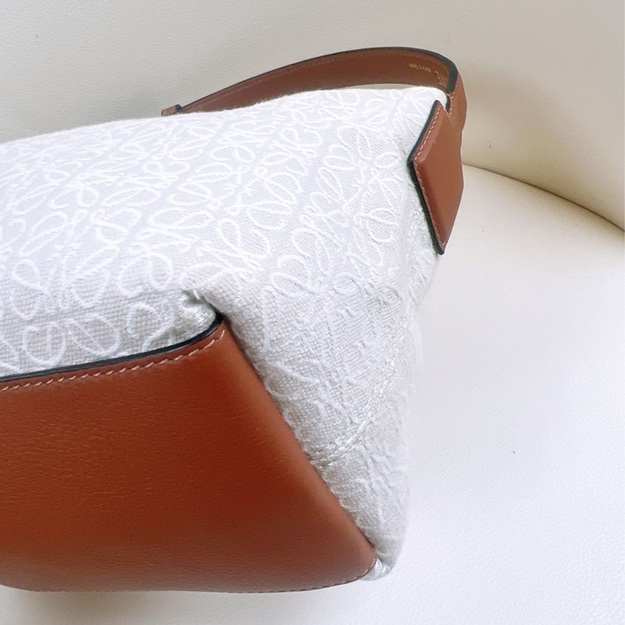 Loewe cubi small 老花飯盒包-4