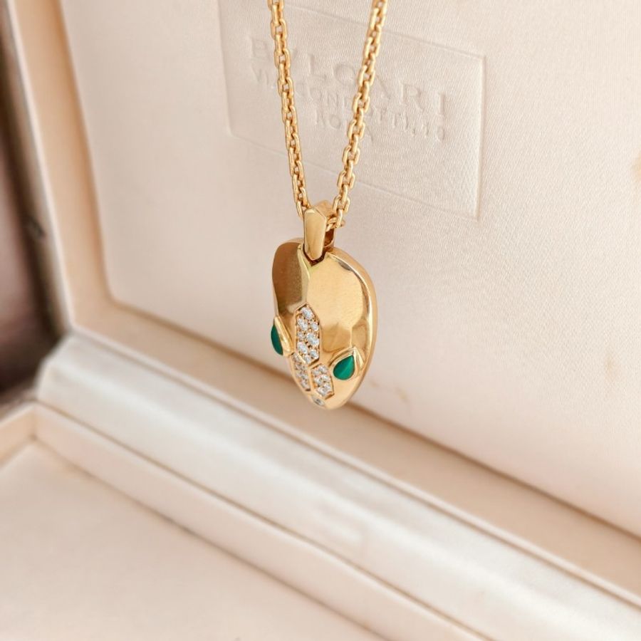 BVLGARI Serpenti系列18k玫瑰金蛇頭吊墜項鍊+蛇瞳鑲嵌孔雀石-1