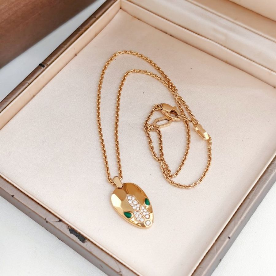 BVLGARI Serpenti系列18k玫瑰金蛇頭吊墜項鍊+蛇瞳鑲嵌孔雀石-2