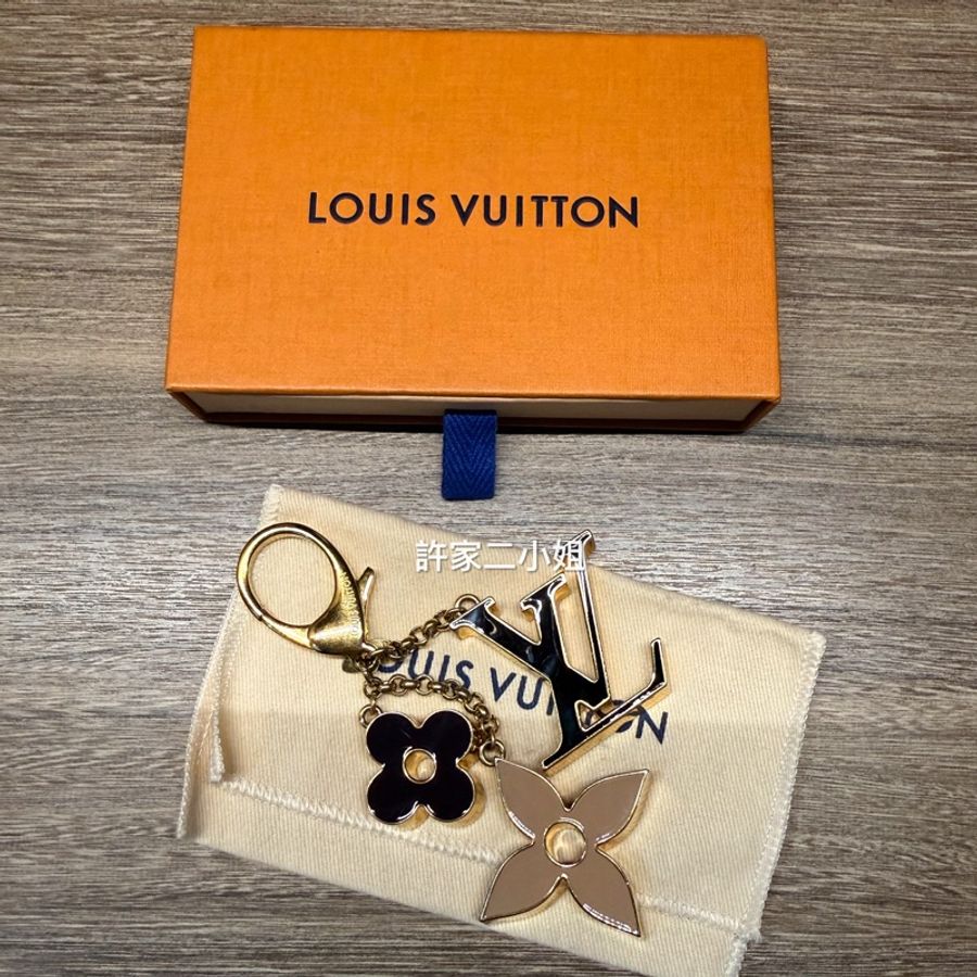 Louis Vuitton 97.98新 Fleur de Monogram 包包吊飾-1