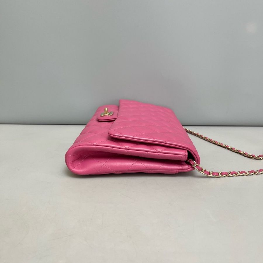 Chanel cf粉色全皮菱格金扣腋下包-2