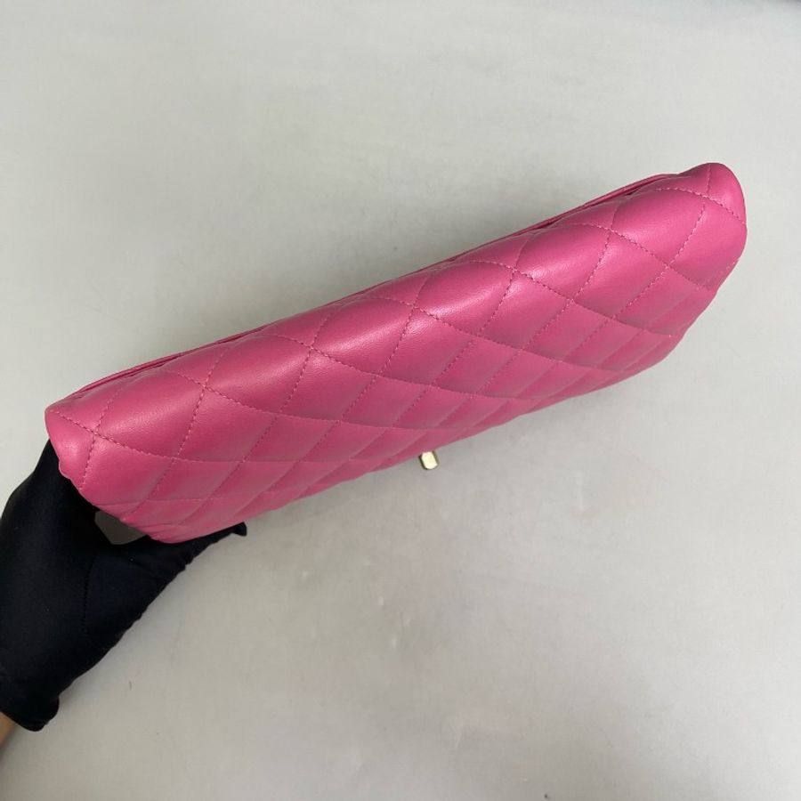 Chanel cf粉色全皮菱格金扣腋下包-5