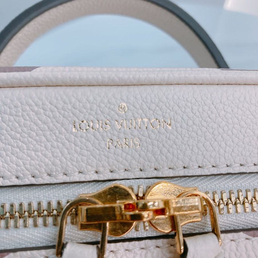 MS0769	Louis Vuitton 路易威登小號化妝盒子肩帶包包 Vanity PM 19cm Monogram Empreinte Creme-12