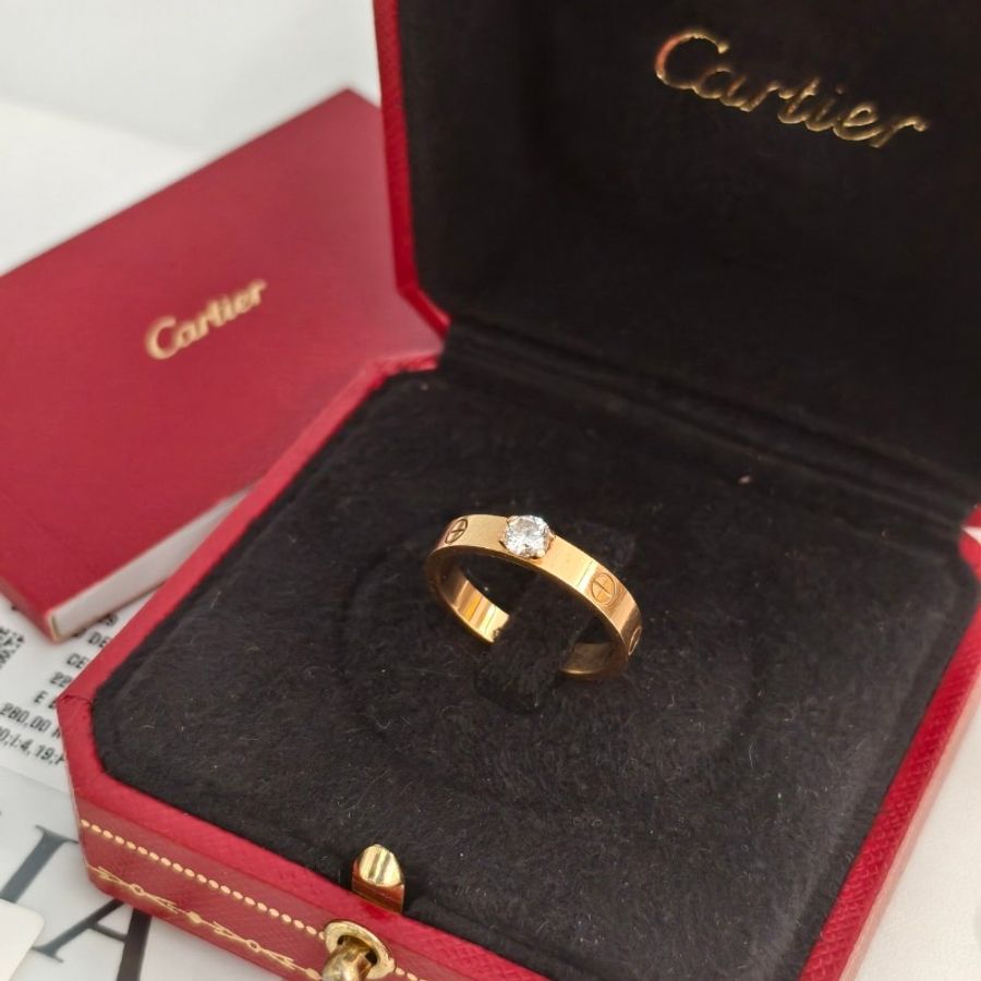 Cartier 18k金戒指 鑲嵌一顆鑽28分 56碼-0