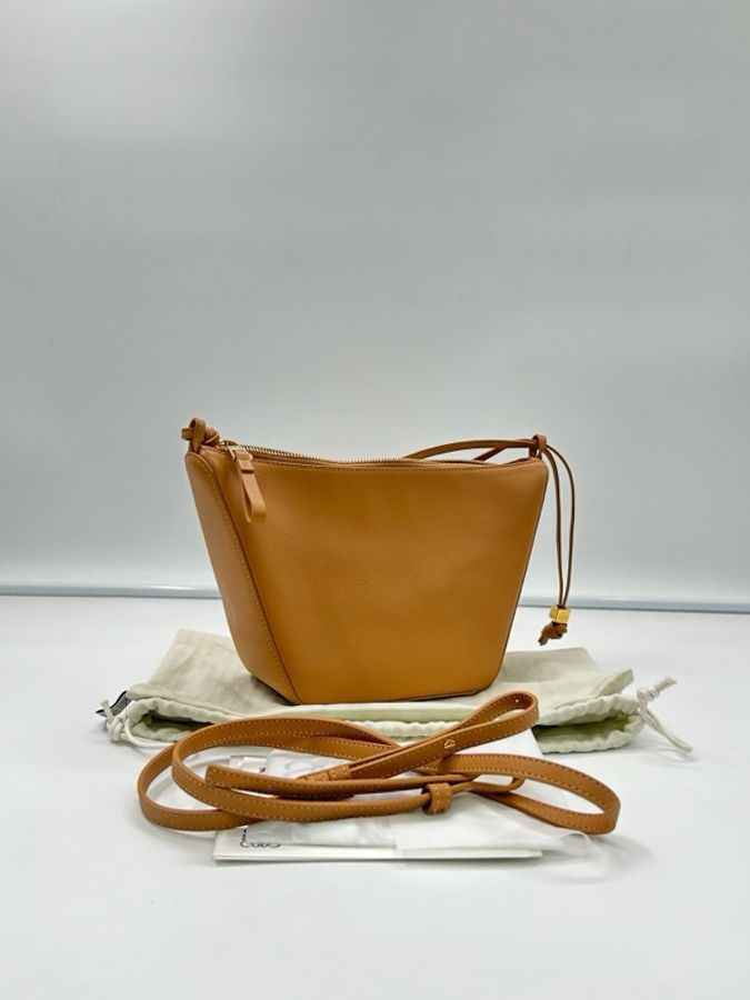 LOEWE羅意威 hobo 焦糖色 牛皮手提單肩包。-1