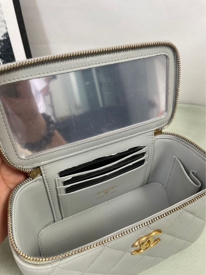 Chanel Vanity Case-3