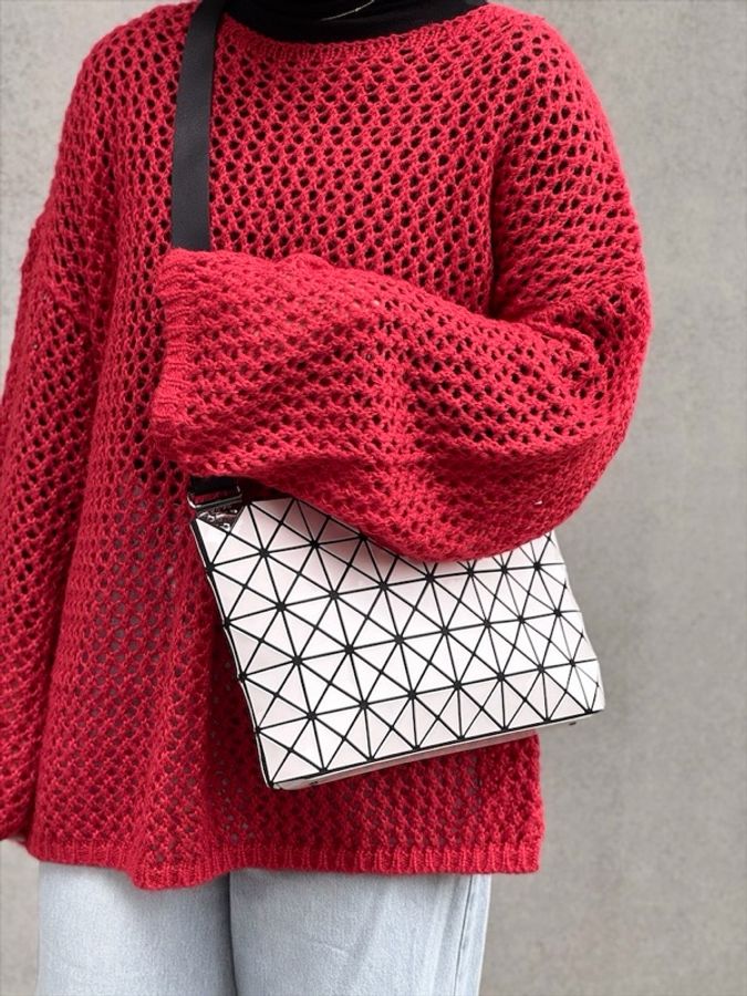 ISSEY MIYAKE 三宅ㄧ生 BAO BAO白色亮面 幾何方格 斜背包 肩背包-2