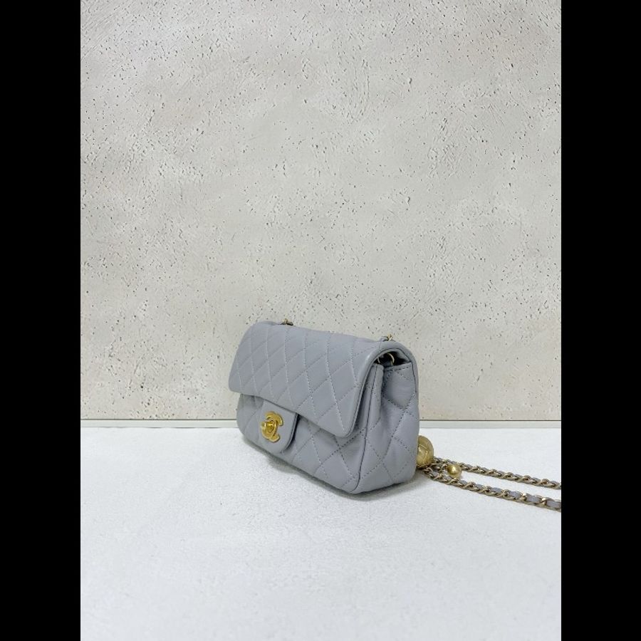 Chanel gold ball classic flap 灰色羊皮金球大mini-4