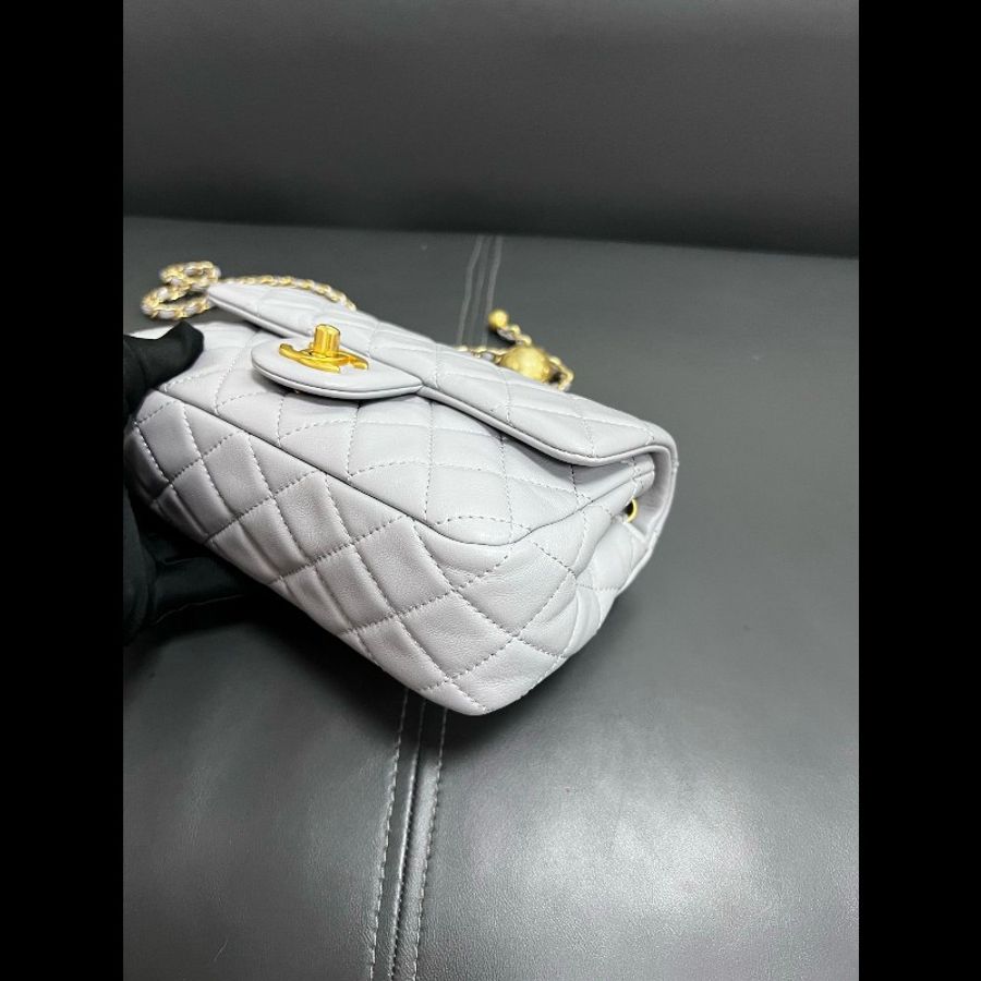 Chanel gold ball classic flap 灰色羊皮金球大mini-8